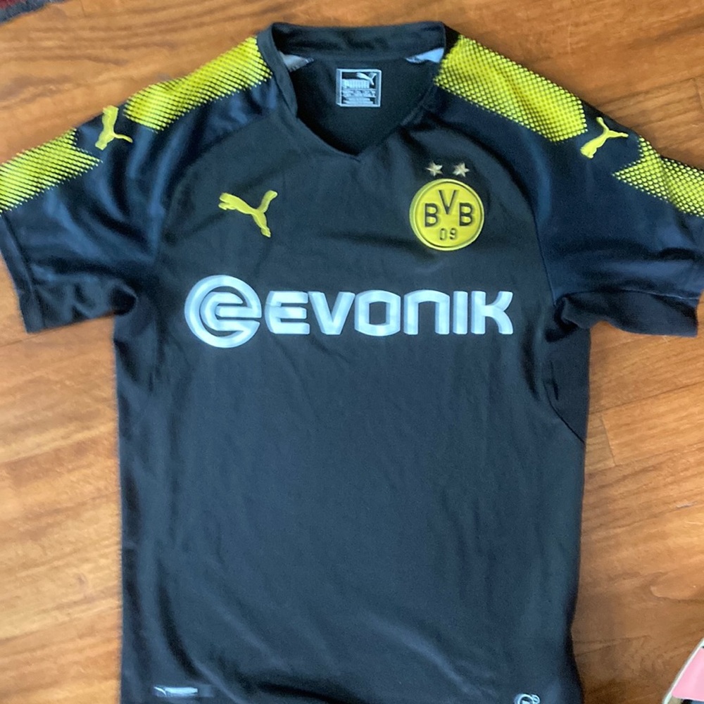 Soccer tricot